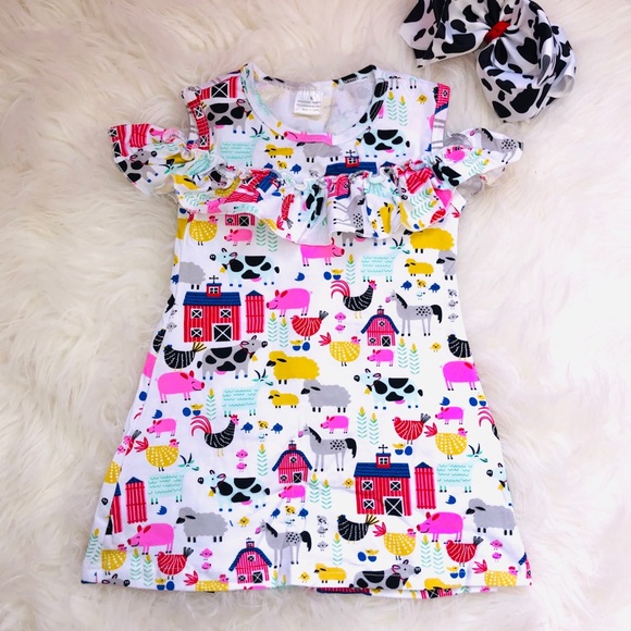 Other - Farm Cold Shoulder Tunic as a Dress go up a size